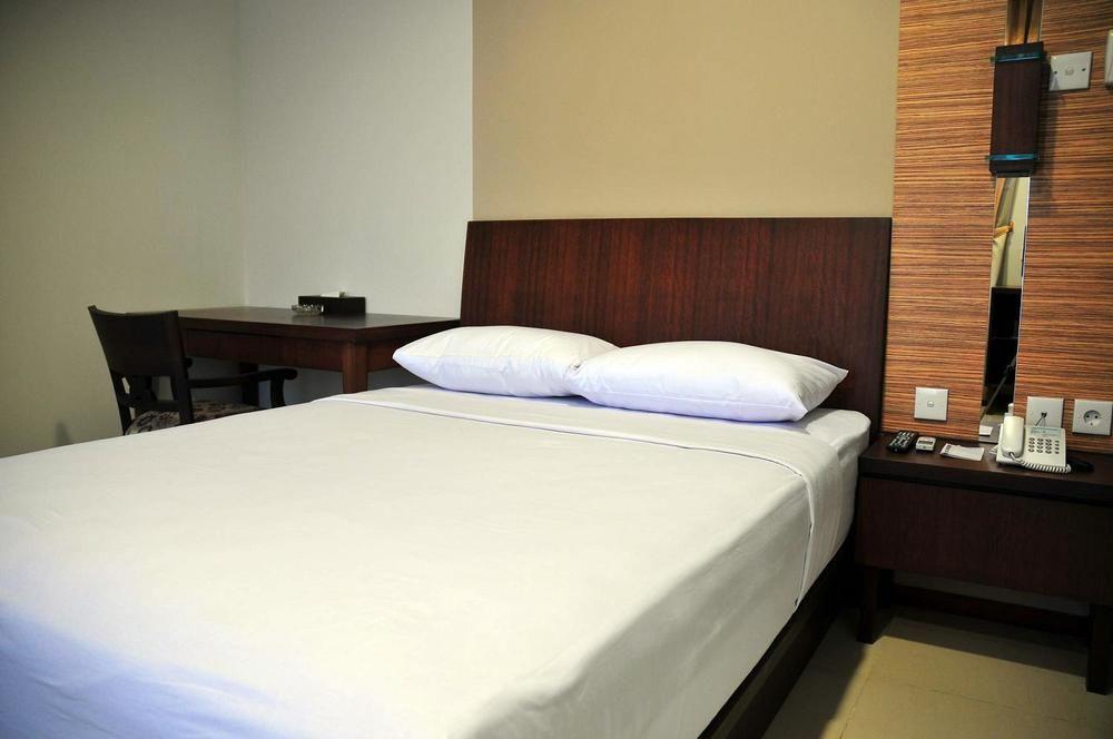 Capital O 1748 Thamrin Condotel Jakarta Exterior photo