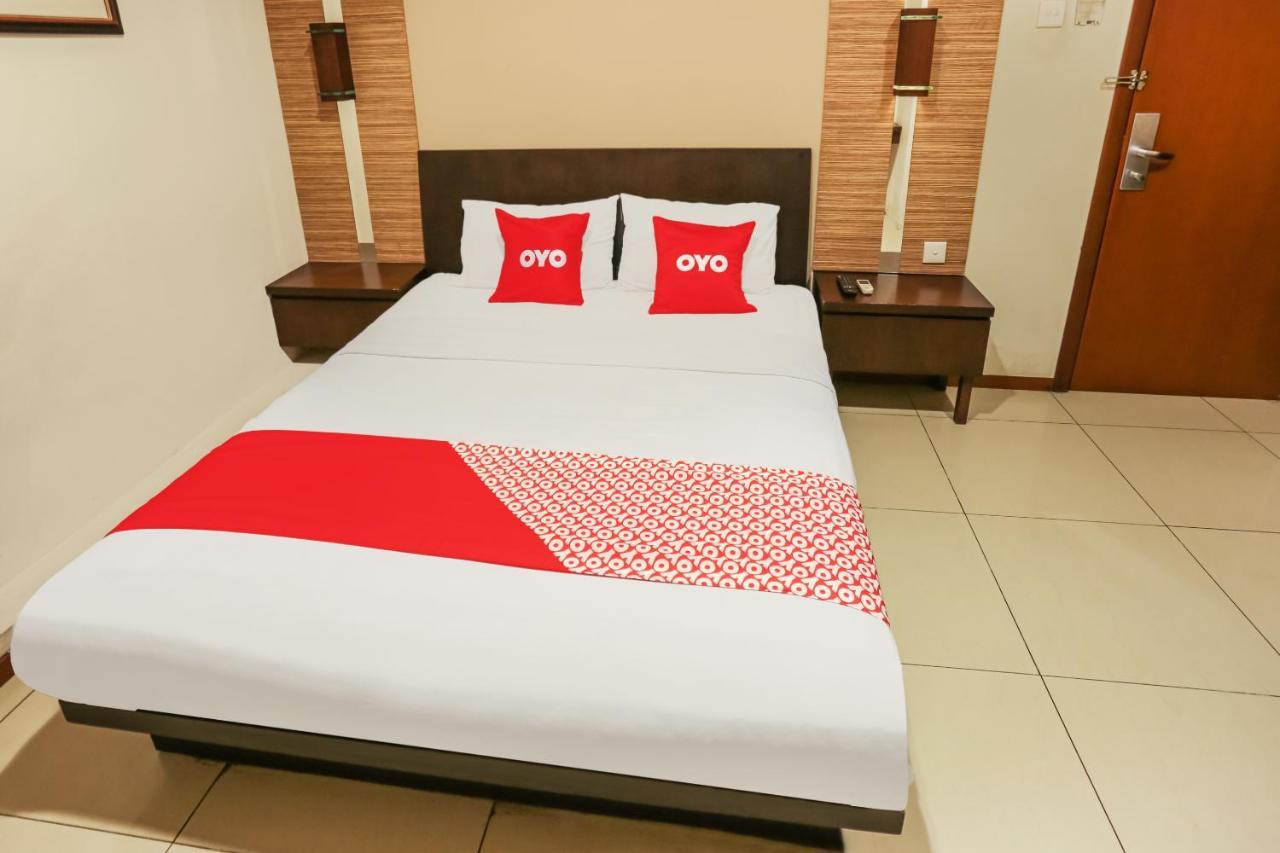 Capital O 1748 Thamrin Condotel Jakarta Exterior photo