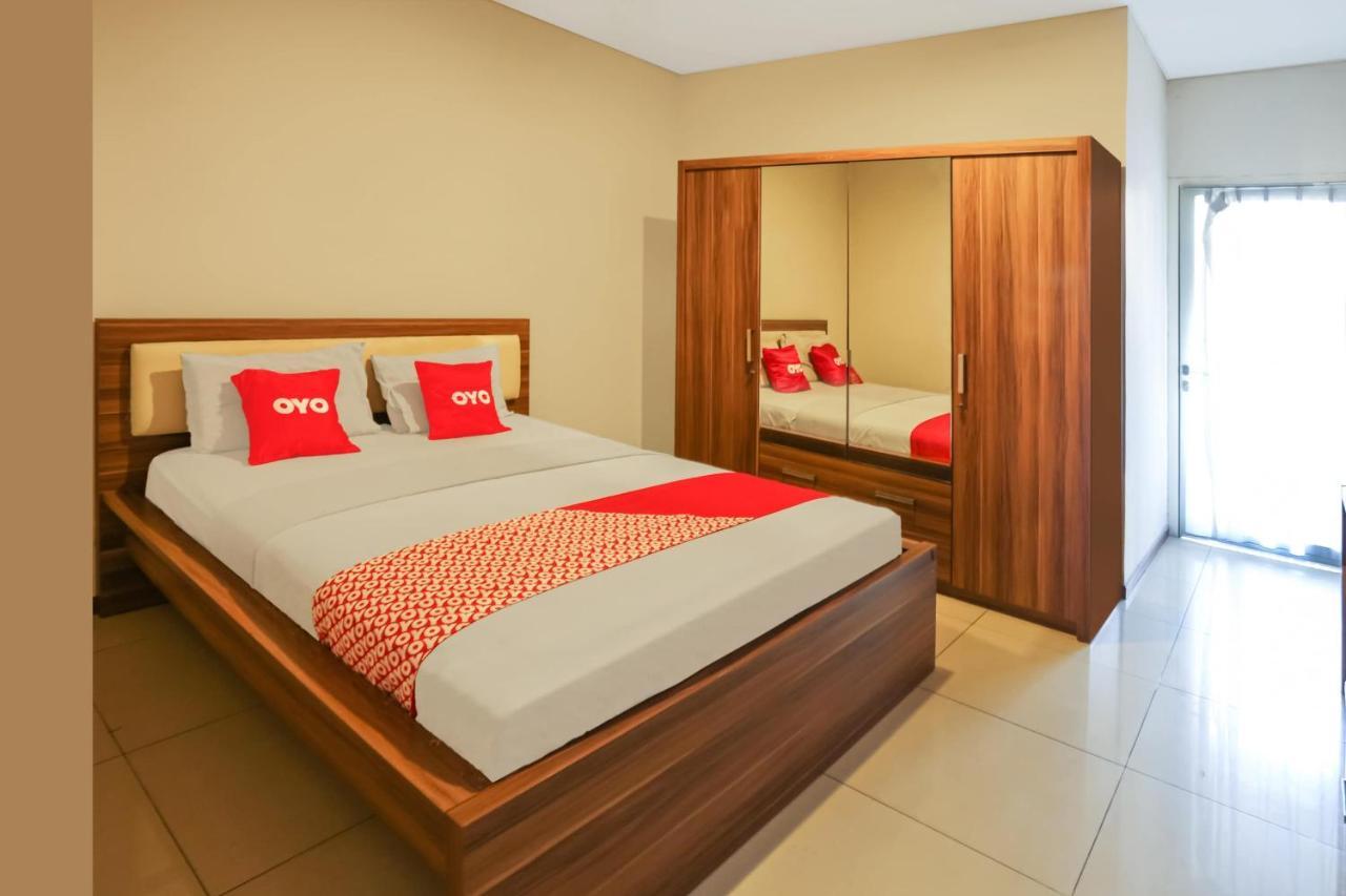Capital O 1748 Thamrin Condotel Jakarta Exterior photo